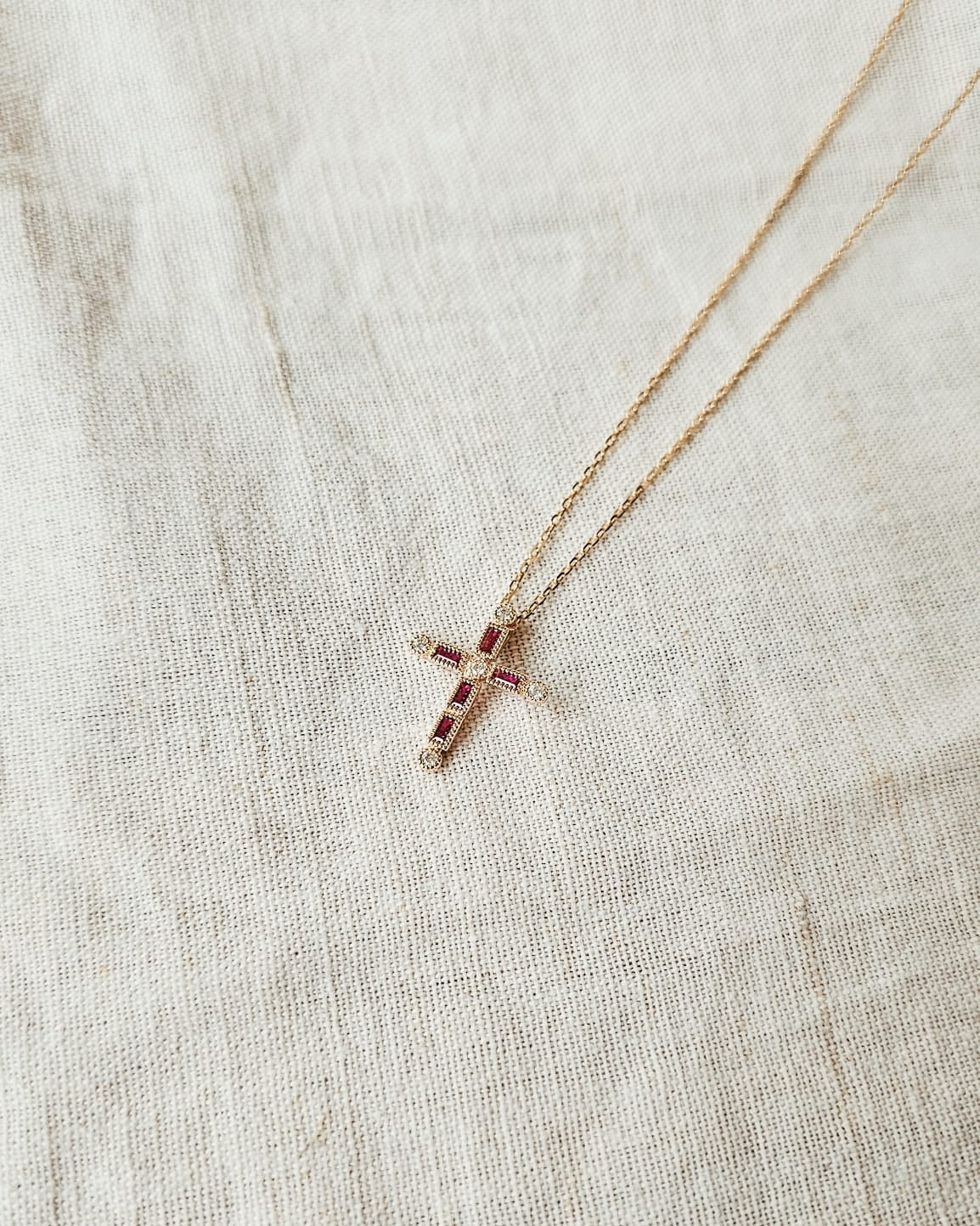 Collier Pope