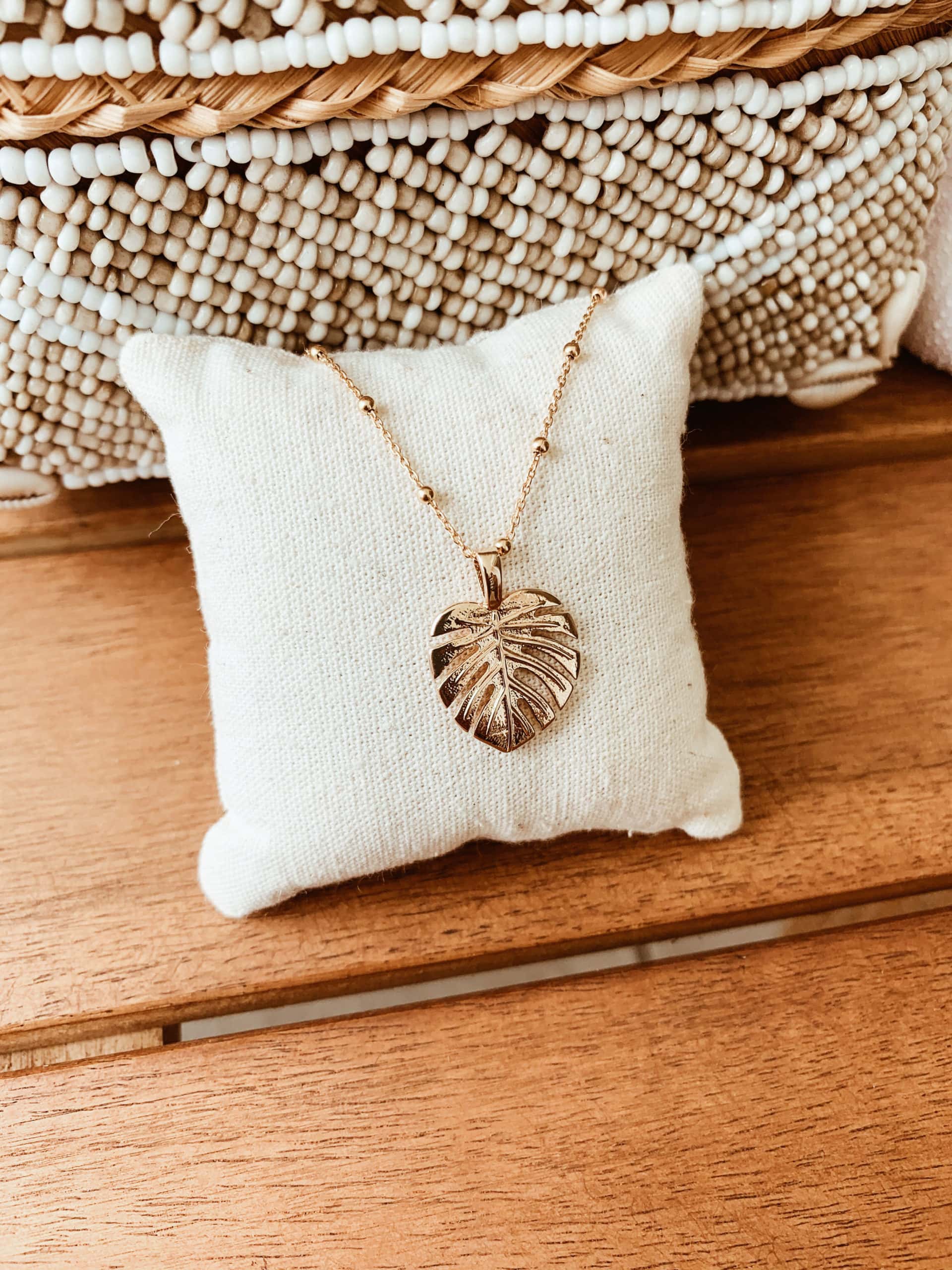 Collier Palm